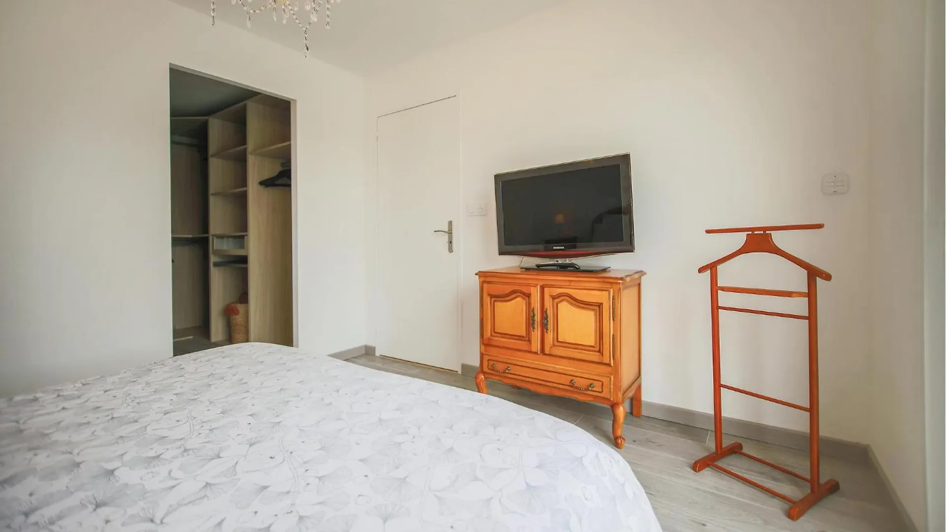 Awesome Home In Saint-Pabu 프랑스