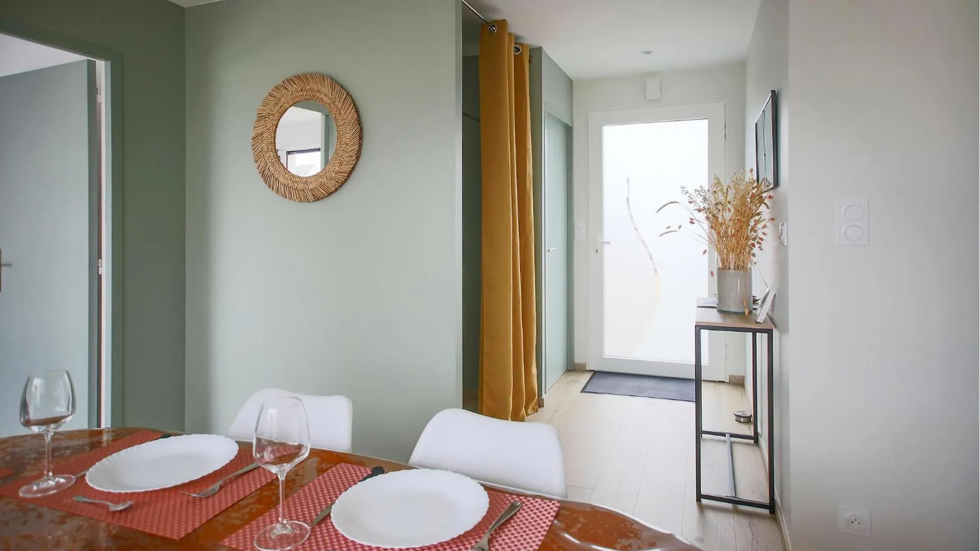 Awesome Home In Saint-Pabu Saint-Pabu (Finistere)